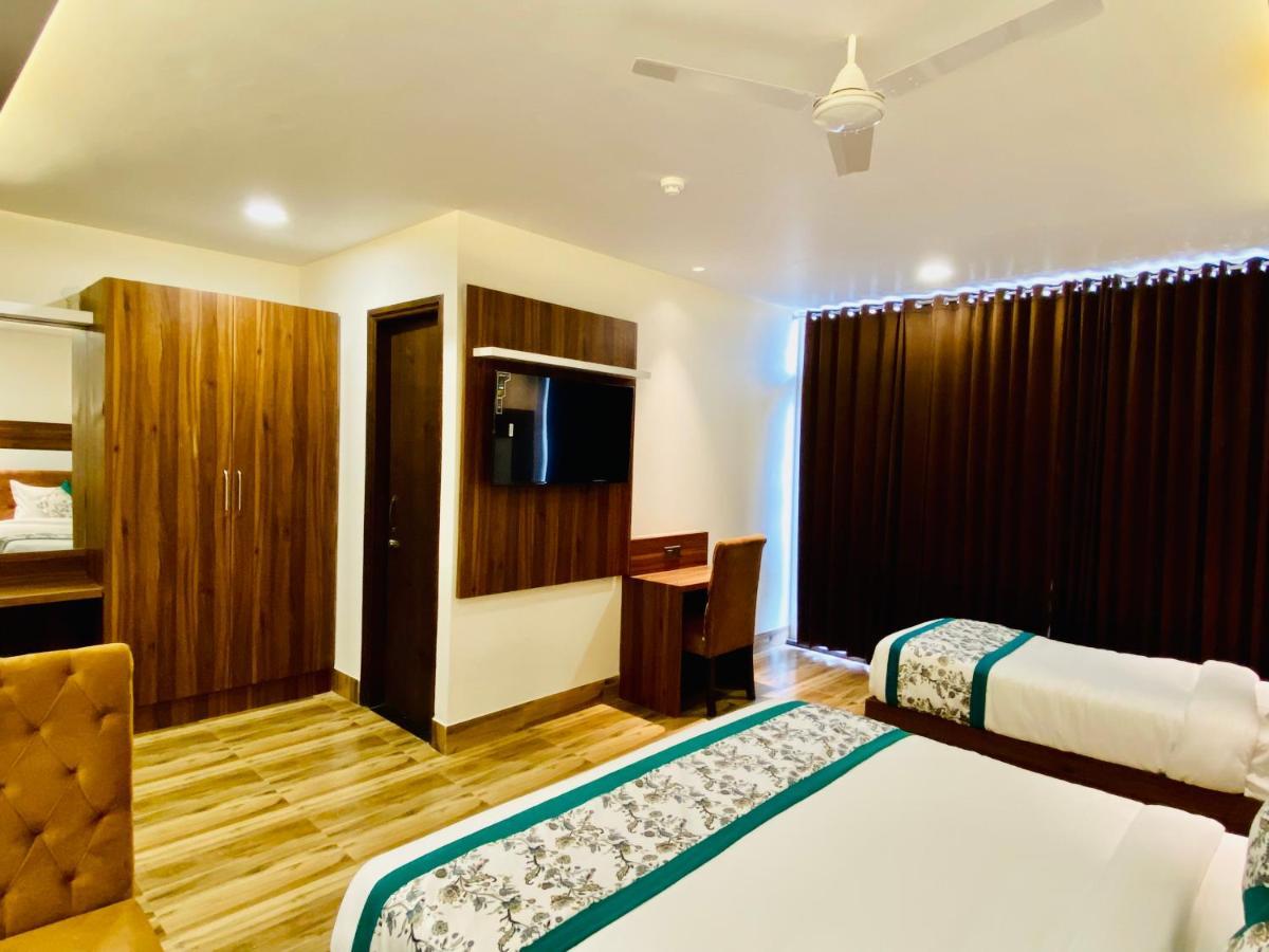Hotel White House By An Hotels - Walking Distance From Golden Temple อัมริตสา ภายนอก รูปภาพ