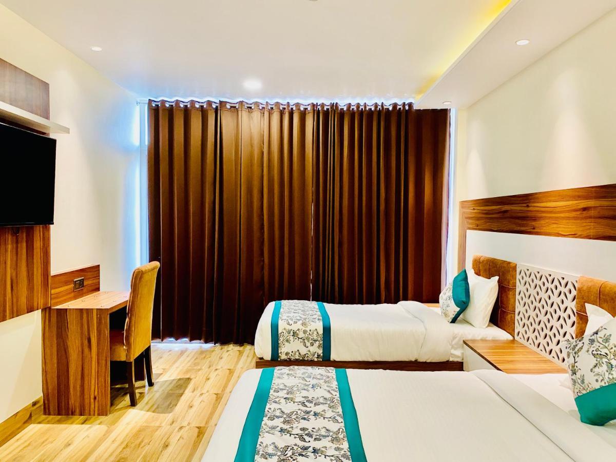 Hotel White House By An Hotels - Walking Distance From Golden Temple อัมริตสา ภายนอก รูปภาพ