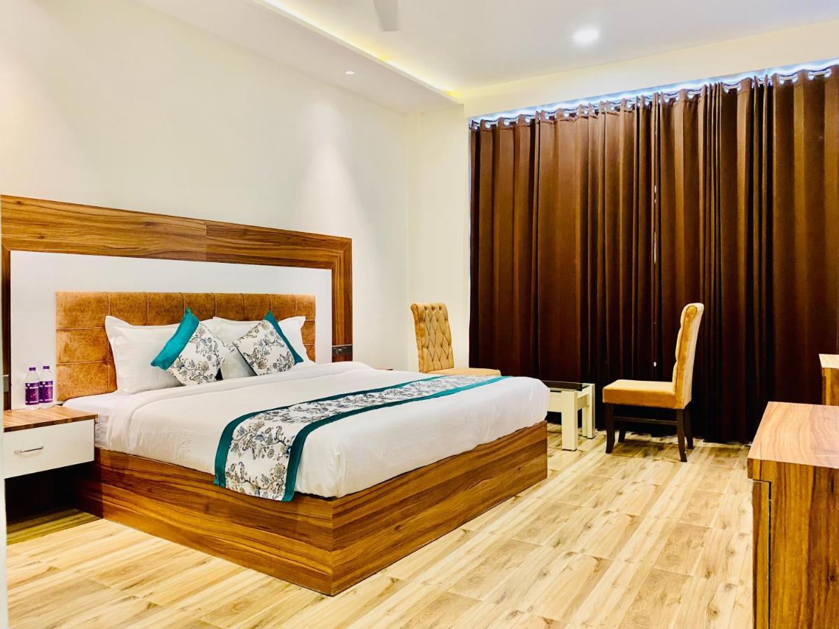 Hotel White House By An Hotels - Walking Distance From Golden Temple อัมริตสา ภายนอก รูปภาพ