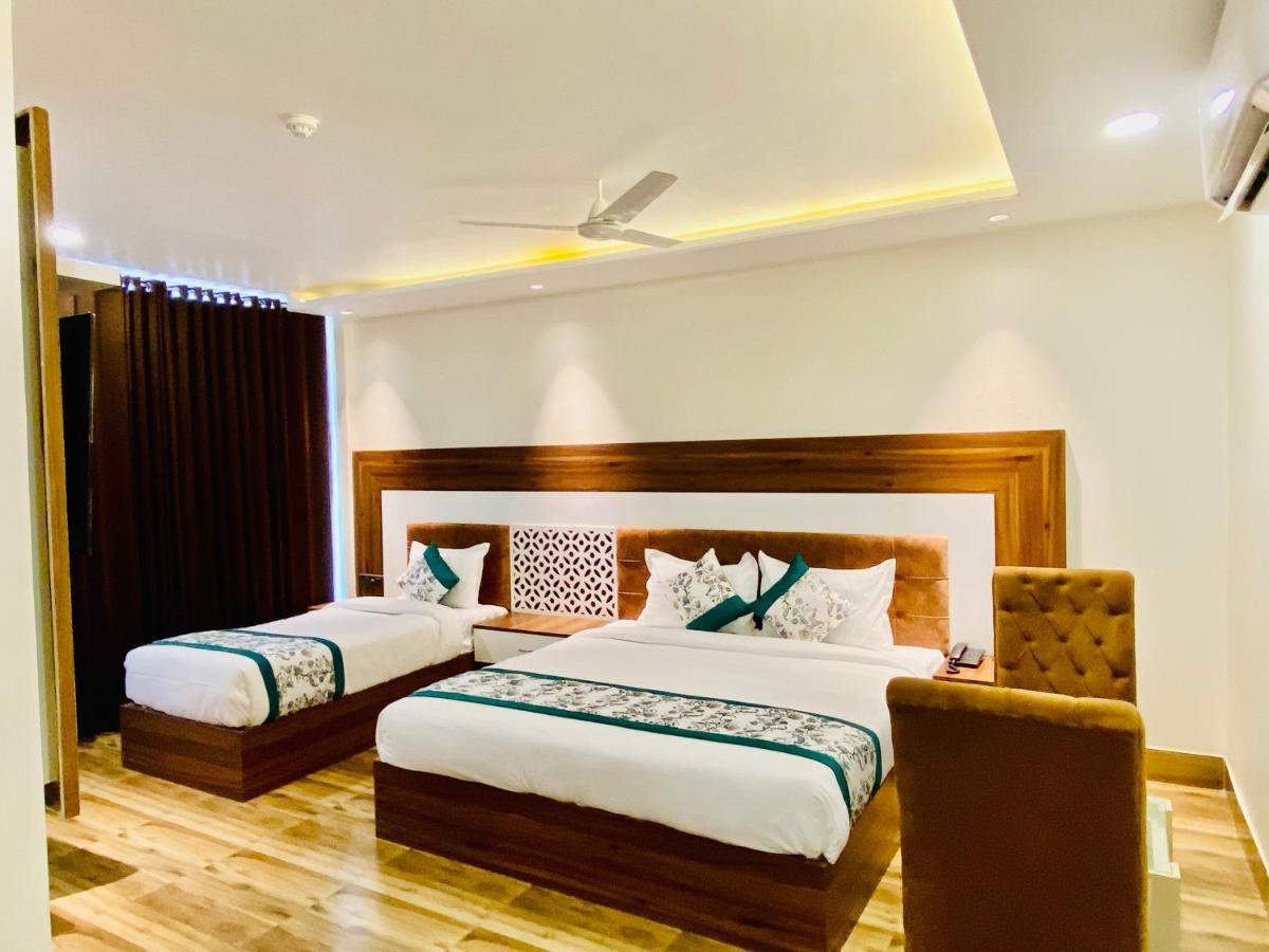 Hotel White House By An Hotels - Walking Distance From Golden Temple อัมริตสา ภายนอก รูปภาพ