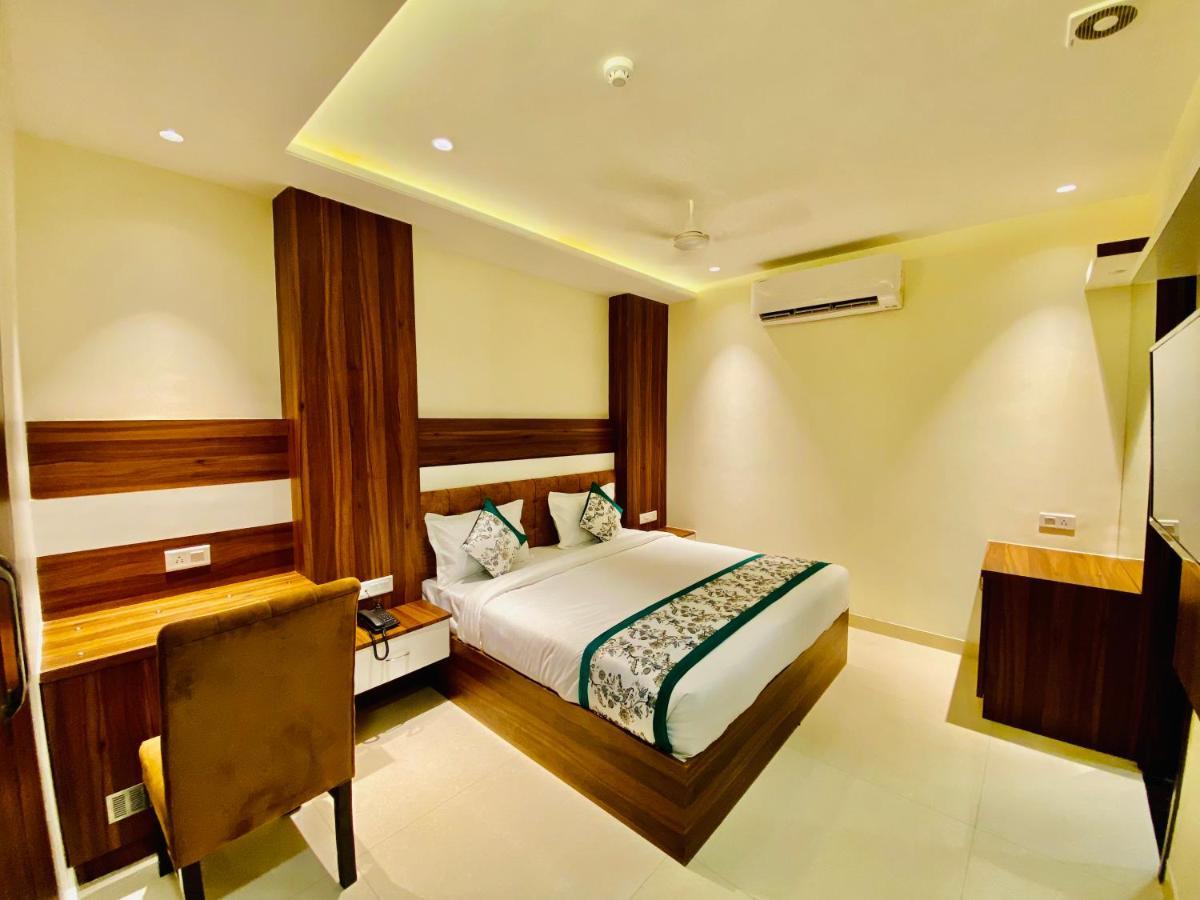 Hotel White House By An Hotels - Walking Distance From Golden Temple อัมริตสา ภายนอก รูปภาพ