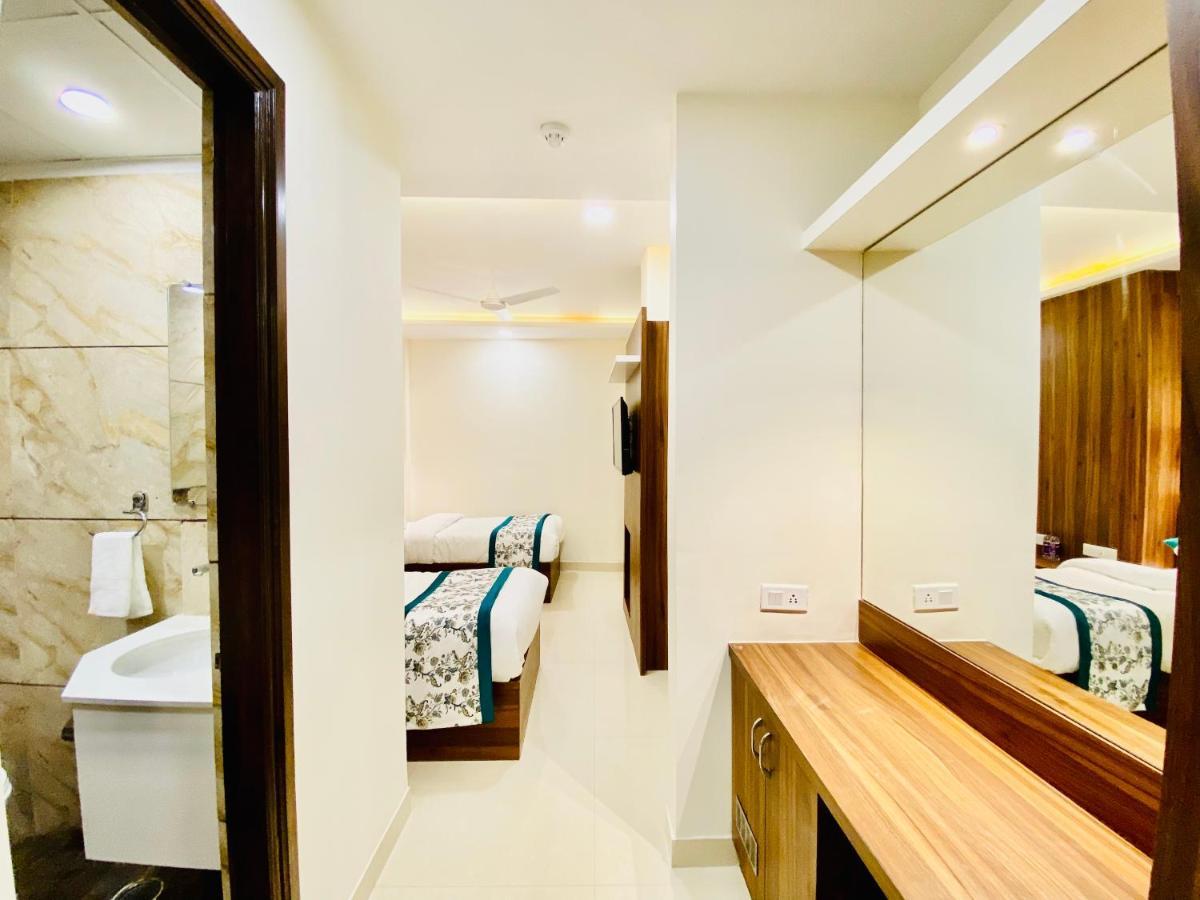 Hotel White House By An Hotels - Walking Distance From Golden Temple อัมริตสา ภายนอก รูปภาพ