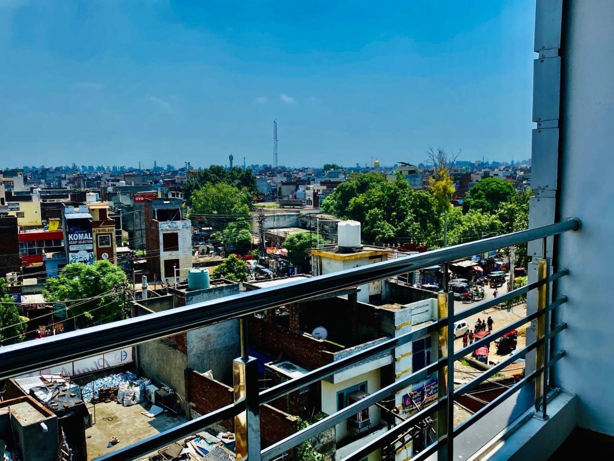 Hotel White House By An Hotels - Walking Distance From Golden Temple อัมริตสา ภายนอก รูปภาพ